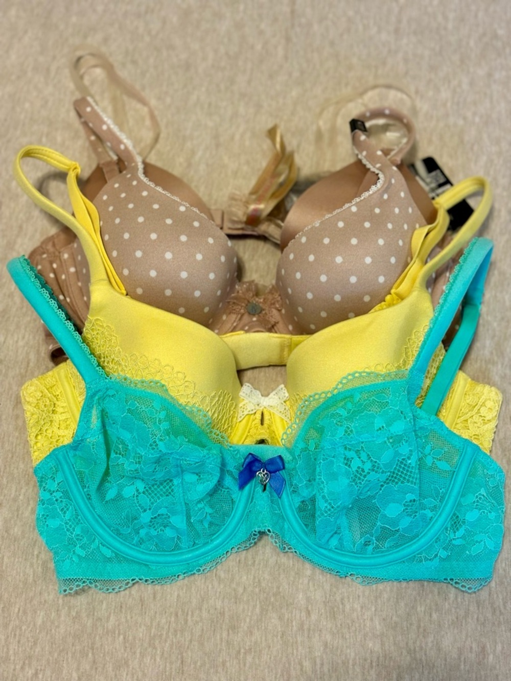 ❗️SALE ✨2/$34 Special ✨Victoria's Secret Satin, Lace & BBV Style Bras. ✨